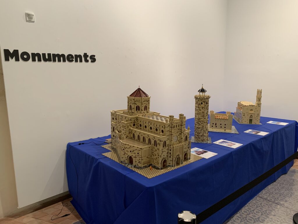Mesa Sala 2 de Mocs de Monumentos Lego de la Comunidad Valenciana