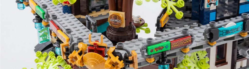 Paneles publicitarios Lego Ninjago Jardines de la Ciudad