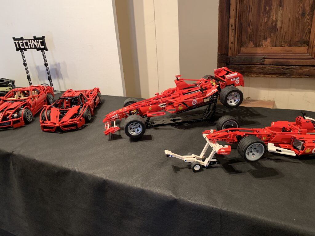 Lego Ferrari F1 (8674), Ferrari Enzo (8653), Ferrari F1 Racer (8386), Ferrari 599 GTB Fiorano (8145).