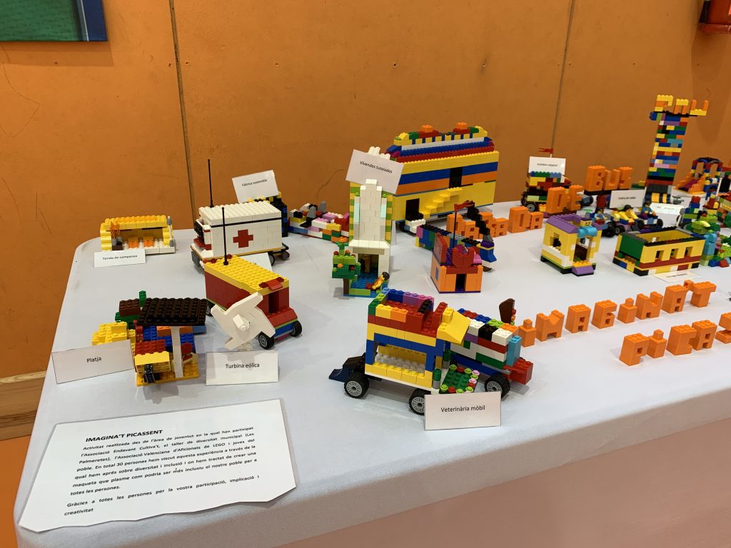 Mesa 12 Lego TALLERES AYUNTAMIENTO PICASSENT

 Valbrick exposición Picassent 2021