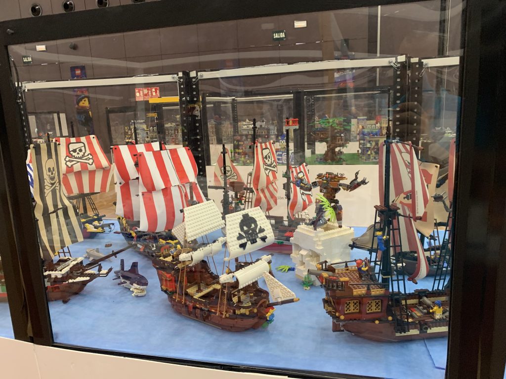 Barcos Piratas Lego by  Leo