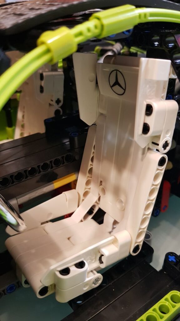 MOC LEGO TECHNIC Mercedes-Benz AMG GT-R Coupe_17_interior